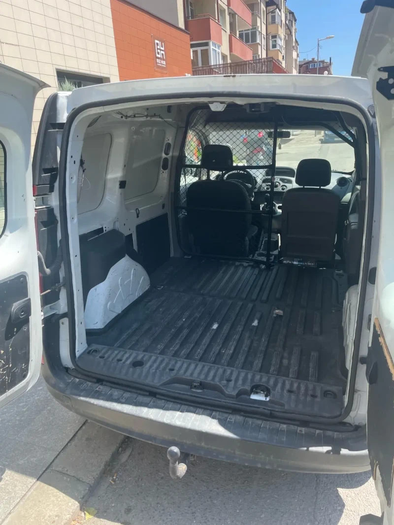 Renault Kangoo, снимка 5 - Автомобили и джипове - 48601922