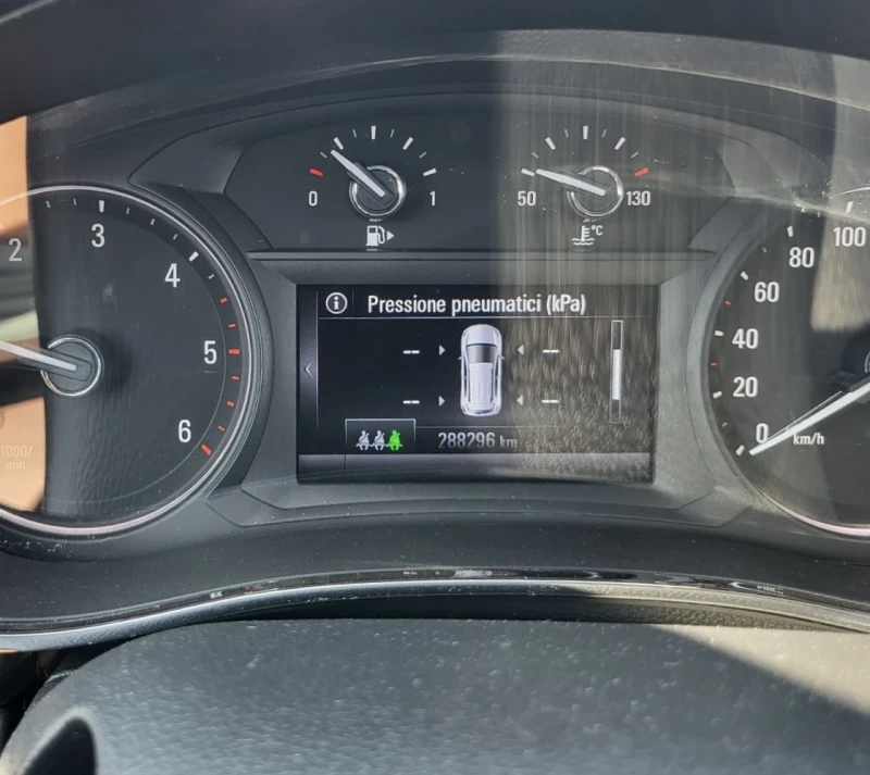 Opel Mokka X 1.6 CDTI EURO 6B, снимка 10 - Автомобили и джипове - 50700167