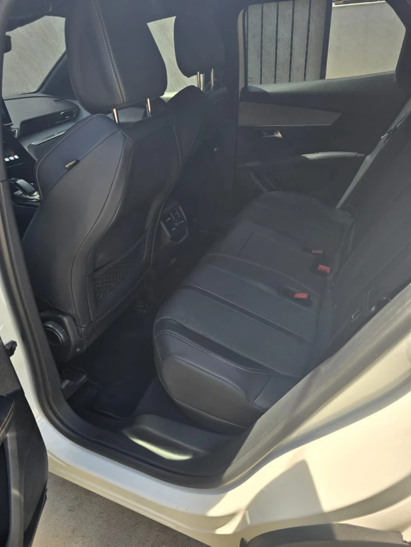 Peugeot 3008 New Line Up GT 1.6 Plug-in HYBRID 4WD 300 e-EAT8 E, снимка 6 - Автомобили и джипове - 52794825