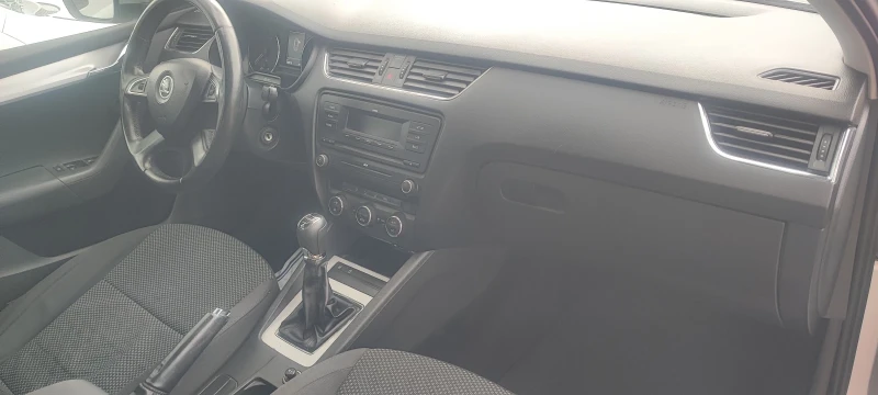 Skoda Octavia, снимка 15 - Автомобили и джипове - 52530312