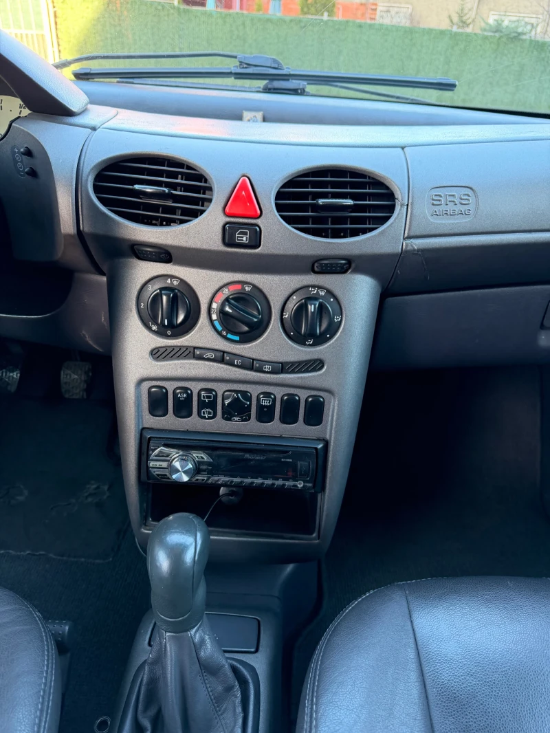Mercedes-Benz A 160 Нови Зимни Гуми А/С, снимка 11 - Автомобили и джипове - 52710798