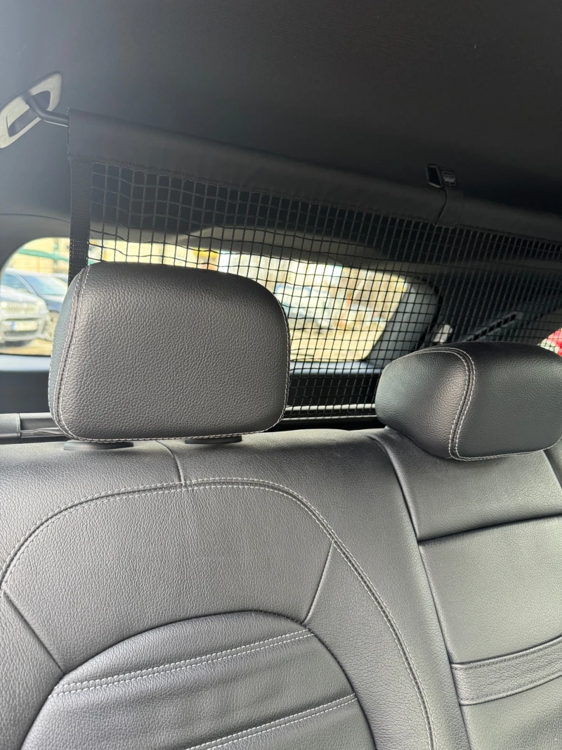 Mercedes-Benz C 220, снимка 10 - Автомобили и джипове - 53131992