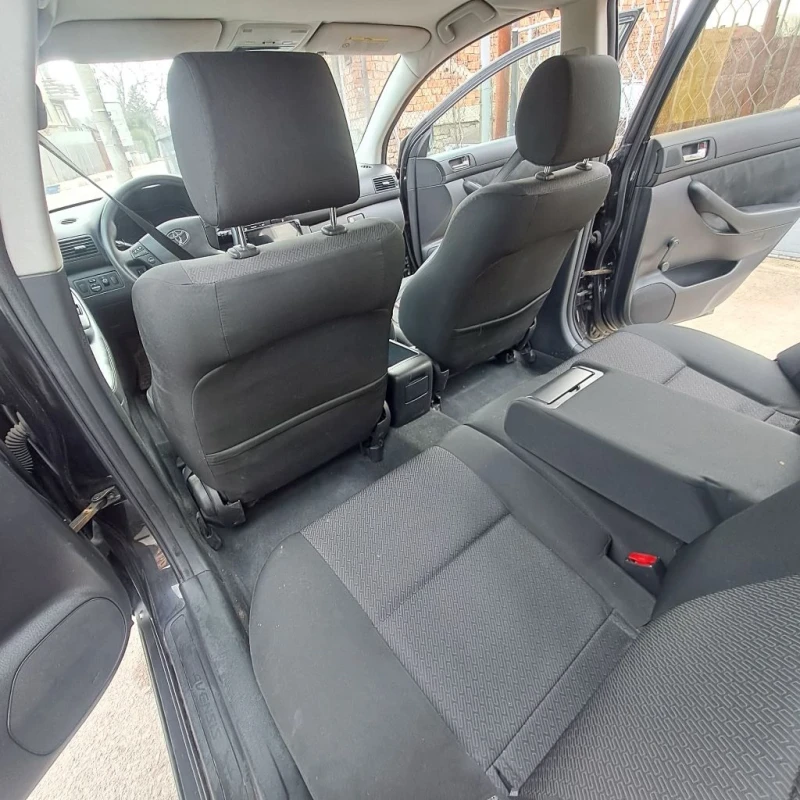 Toyota Avensis  1.8 VVTI 129 FACELIFT, снимка 8 - Автомобили и джипове - 53474576