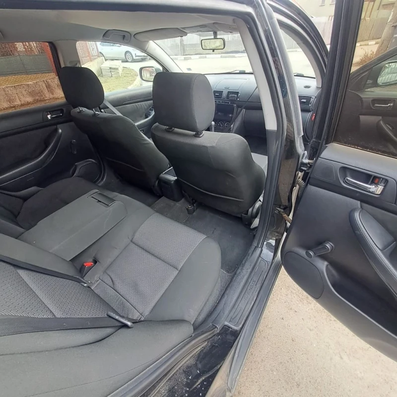 Toyota Avensis  1.8 VVTI 129 FACELIFT, снимка 9 - Автомобили и джипове - 53474576