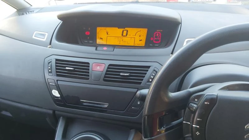 Citroen C4 Picasso 1.6хди , снимка 3 - Автомобили и джипове - 49195862