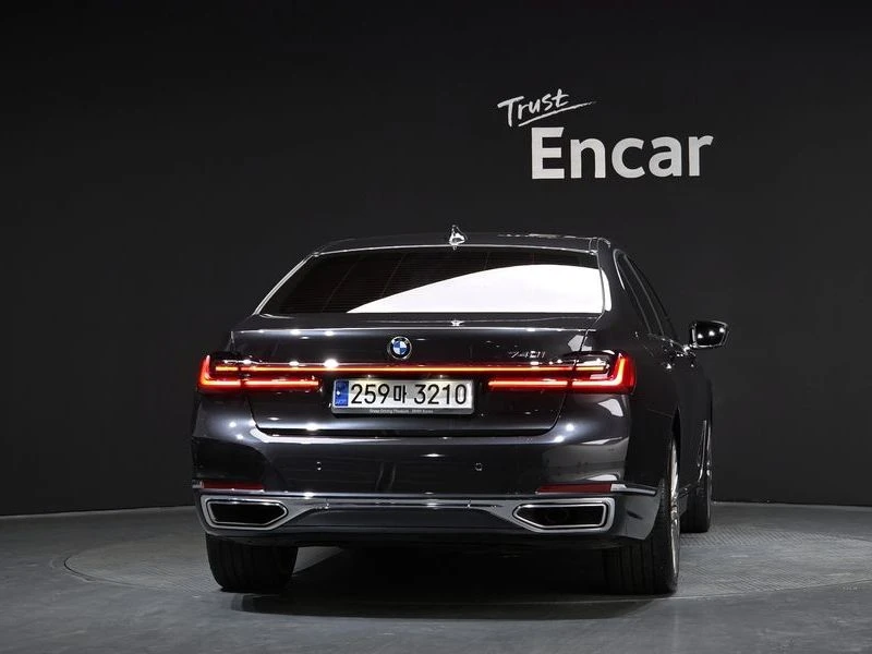 BMW 740 740i Design Pure Excellence| 326к.с.| ВКЛ.ТЕХНОТЕС, снимка 4 - Автомобили и джипове - 55130045