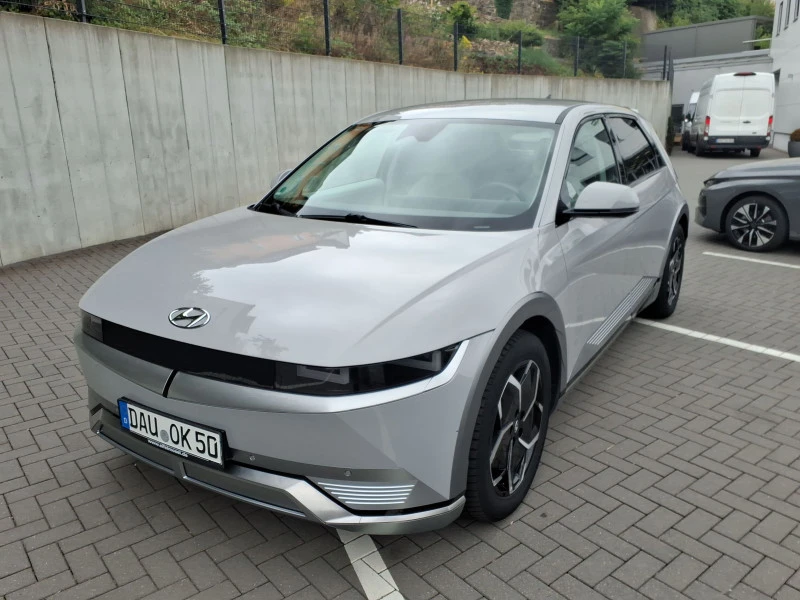 Hyundai Ioniq 5 72.6KWh/AWD/306К.С/TECHNIK/2022г./ГАРАНЦИЯ/SOH100%, снимка 2 - Автомобили и джипове - 55802445
