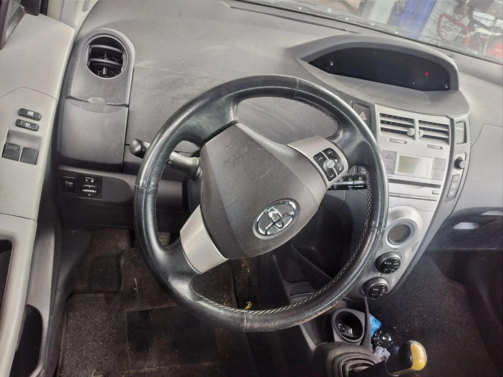 Toyota Yaris 1.4 4d4/1.33/1.0 - изображение 10