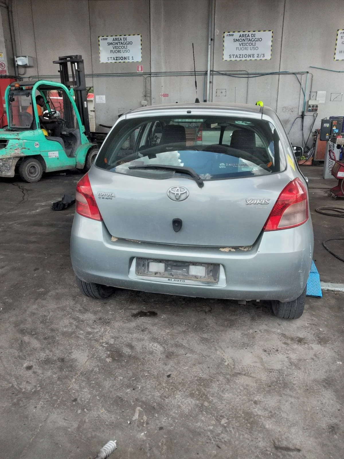 Toyota Yaris 1.4 4d4/1.33/1.0 - изображение 10