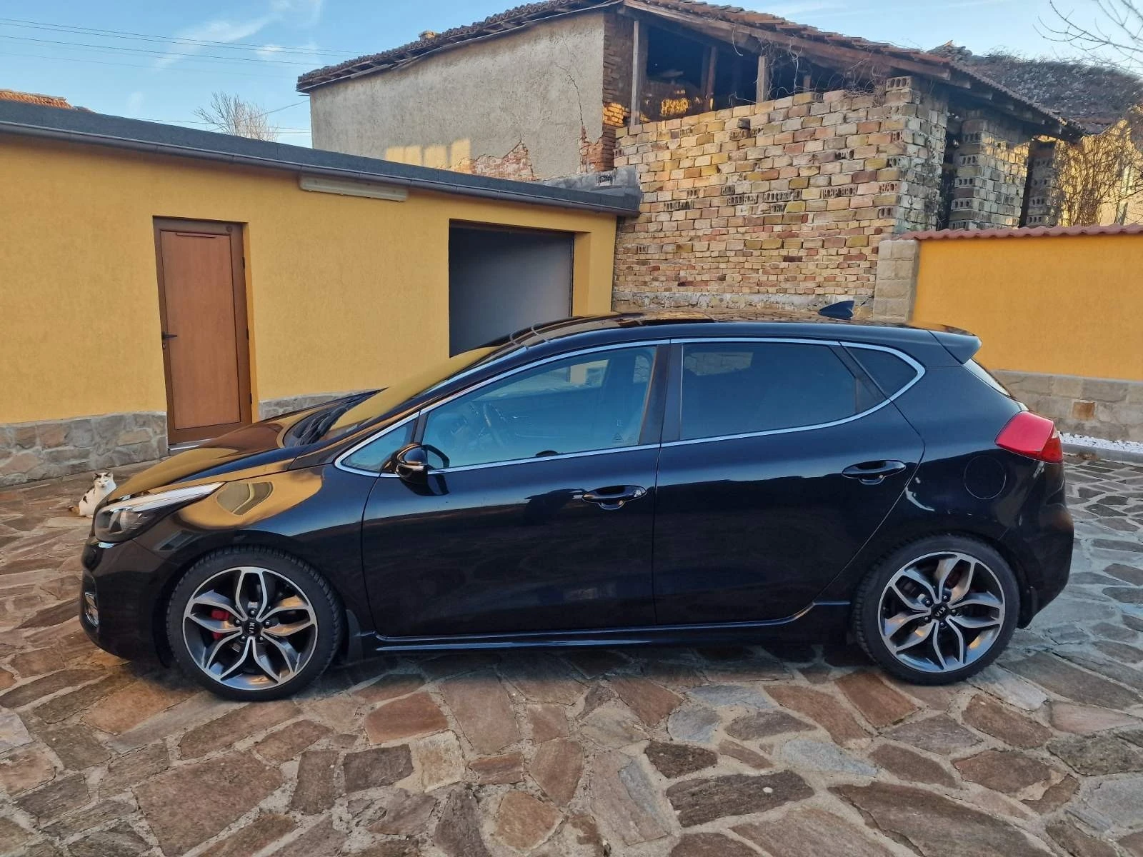 Kia Ceed GT - изображение 6