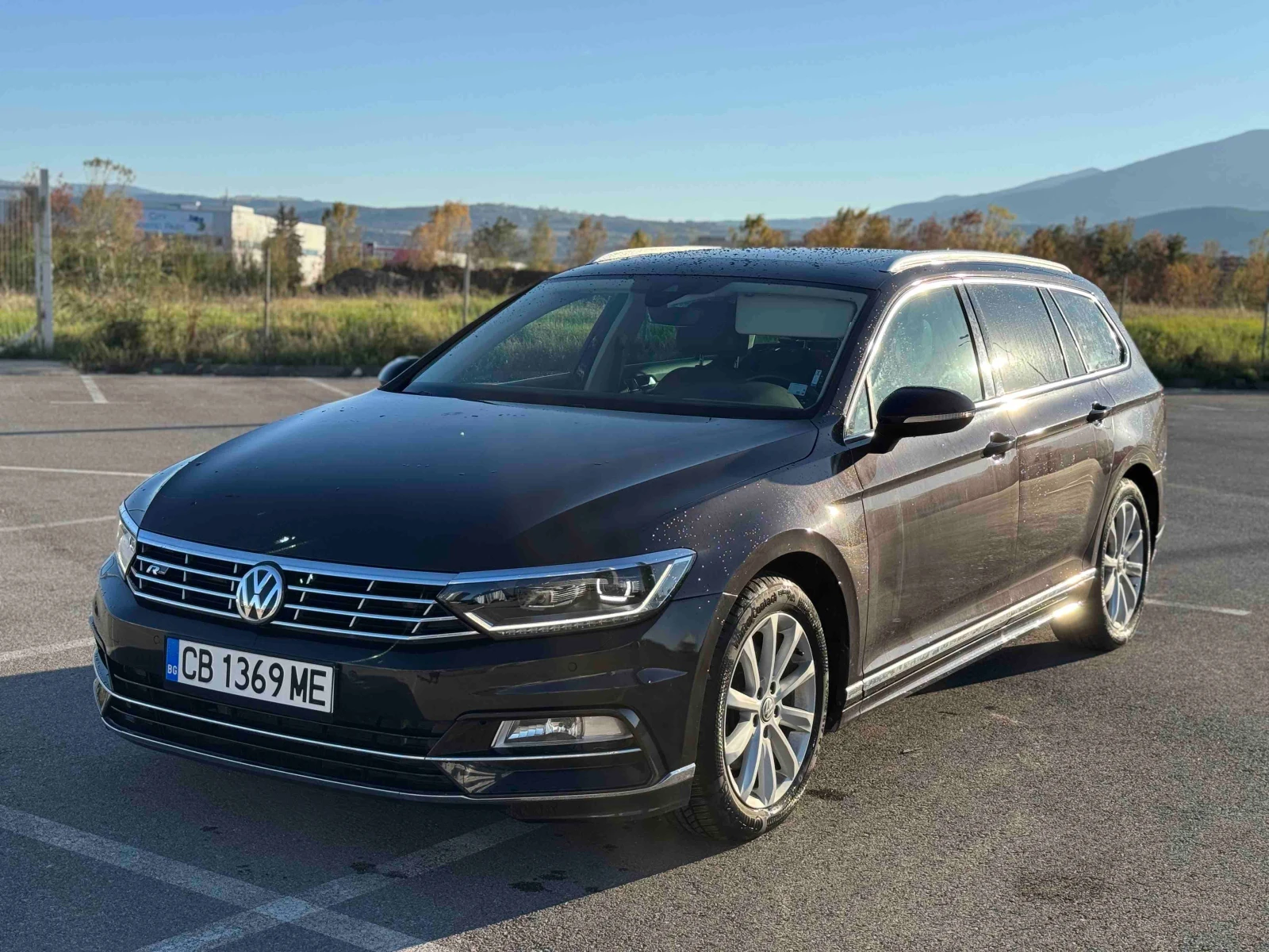 VW Passat 2.0TDI R-Line DSG "PANO" 2019 - изображение 6