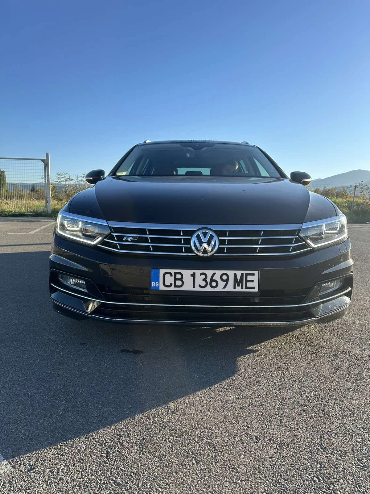 VW Passat 2.0TDI R-Line DSG "PANO" 2019 - изображение 5