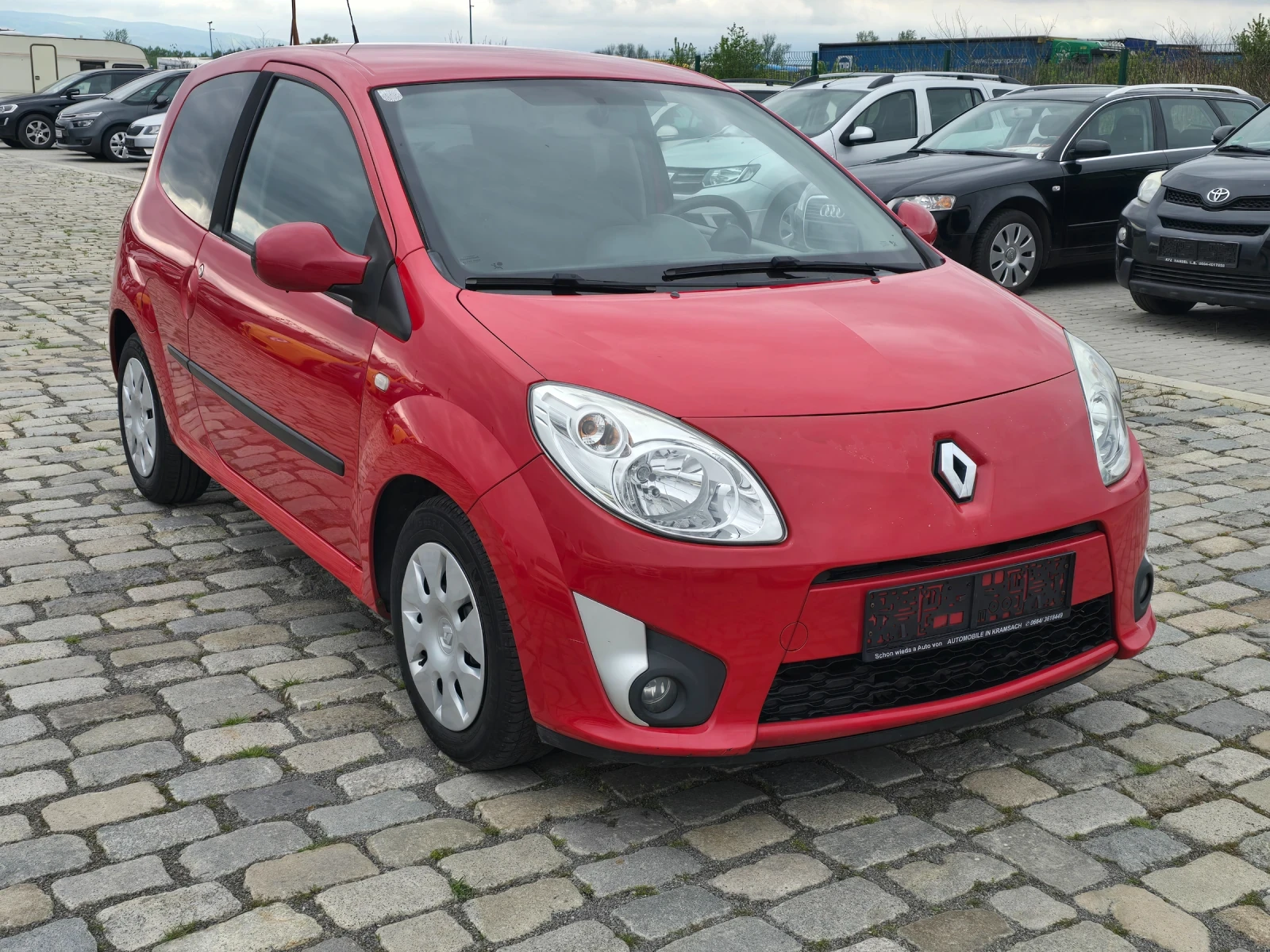 Renault Twingo 1.2i 75кс КЛИМАТИК ЕВРО 4 - изображение 3