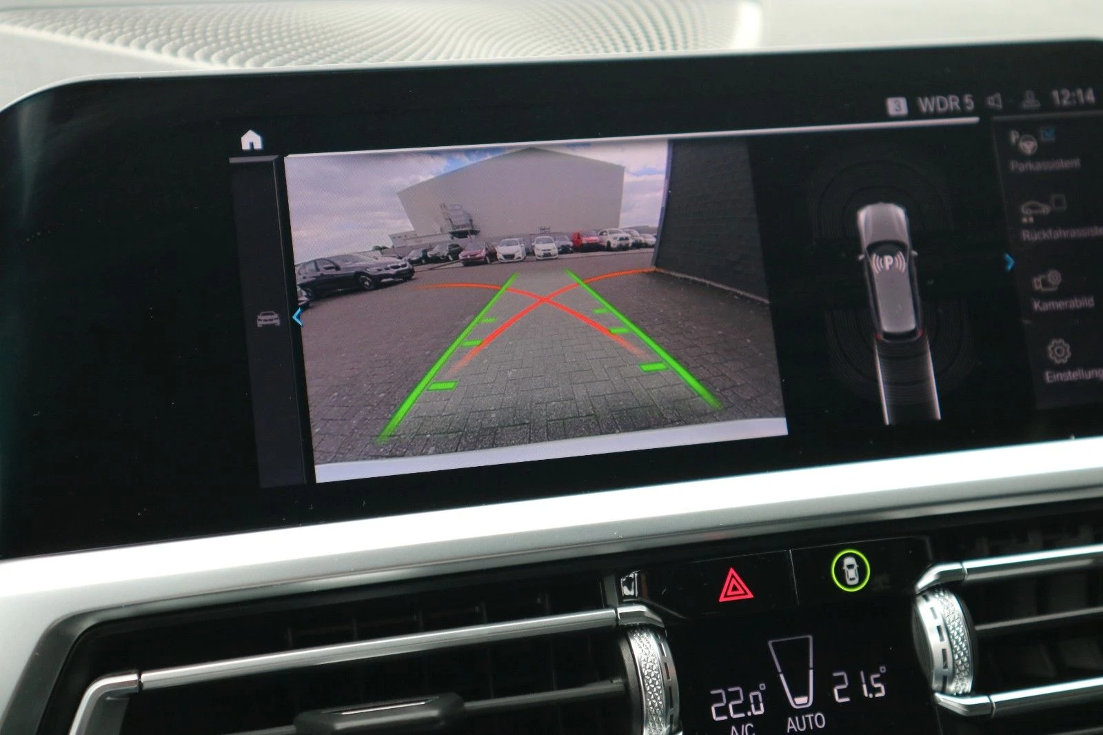 BMW 330 e/TOURING/SPORT-LINE/184HP/HEAD-UP/360/NAVI/E187 | Mobile.bg   13