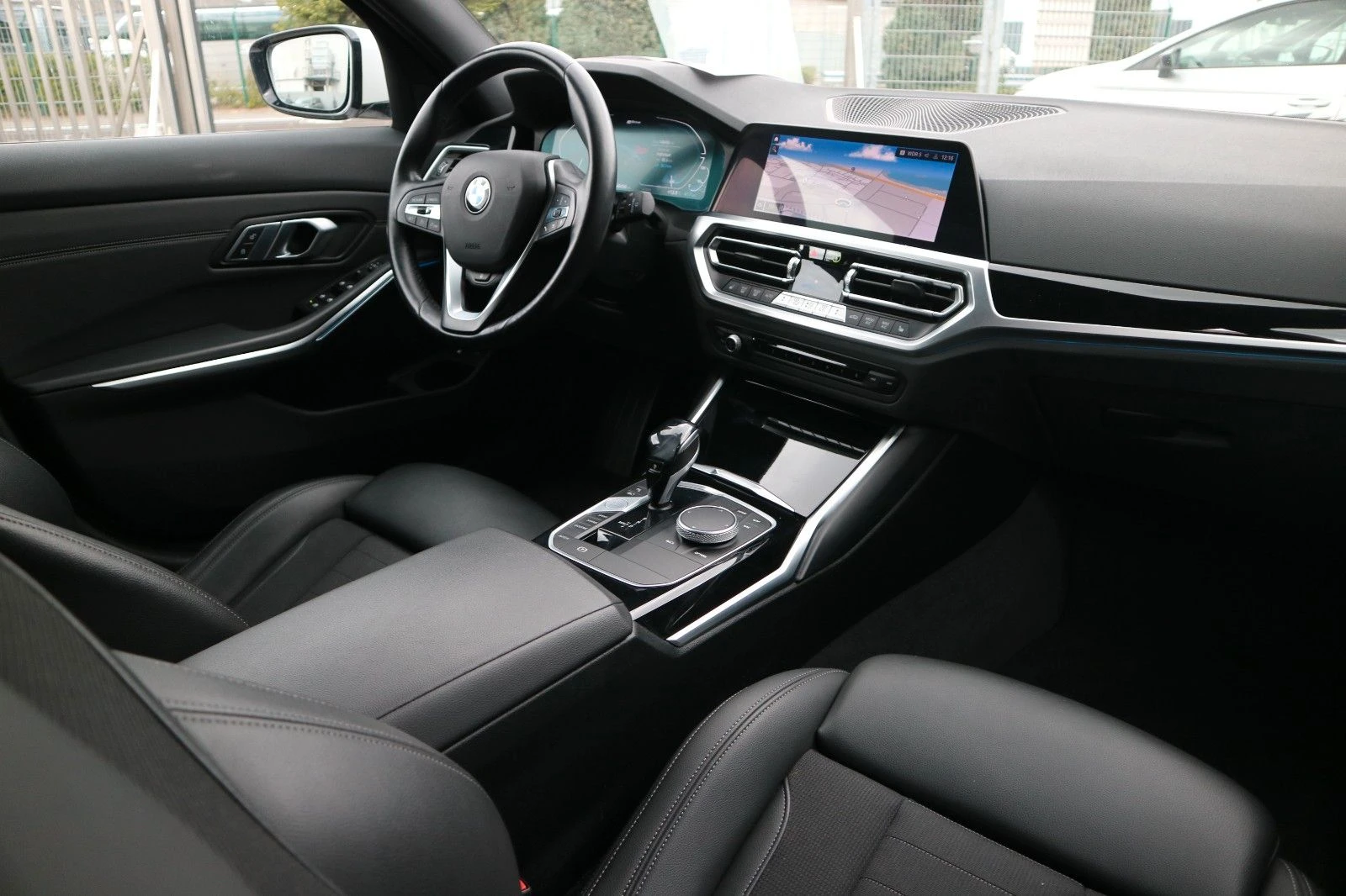 BMW 330 e/TOURING/SPORT-LINE/184HP/HEAD-UP/360/NAVI/E187 - изображение 5