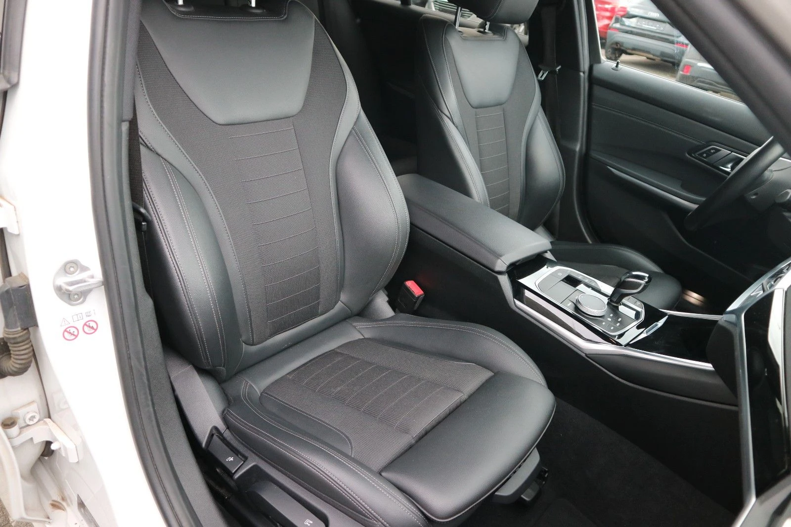 BMW 330 e/TOURING/SPORT-LINE/184HP/HEAD-UP/360/NAVI/E187 - изображение 6