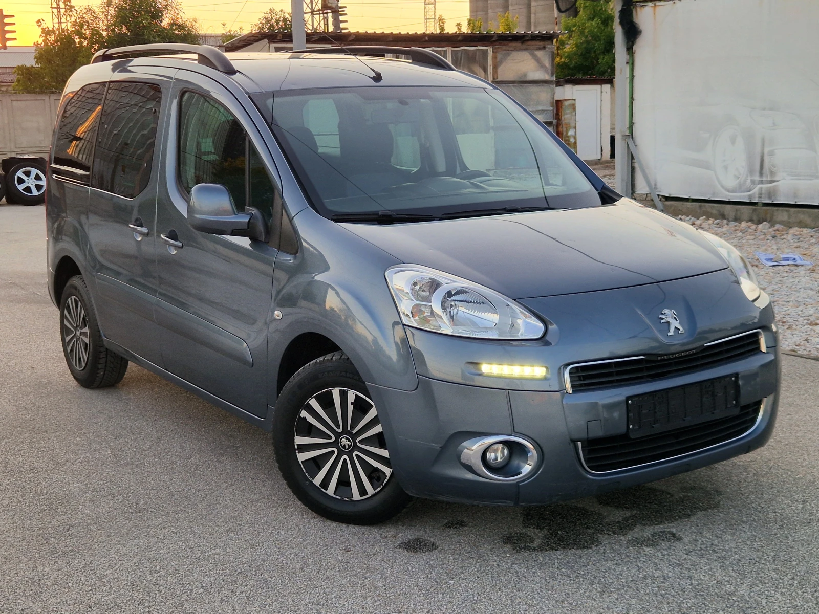 Peugeot Partner Tepee LED* Facelift* 1.6HDI - изображение 4