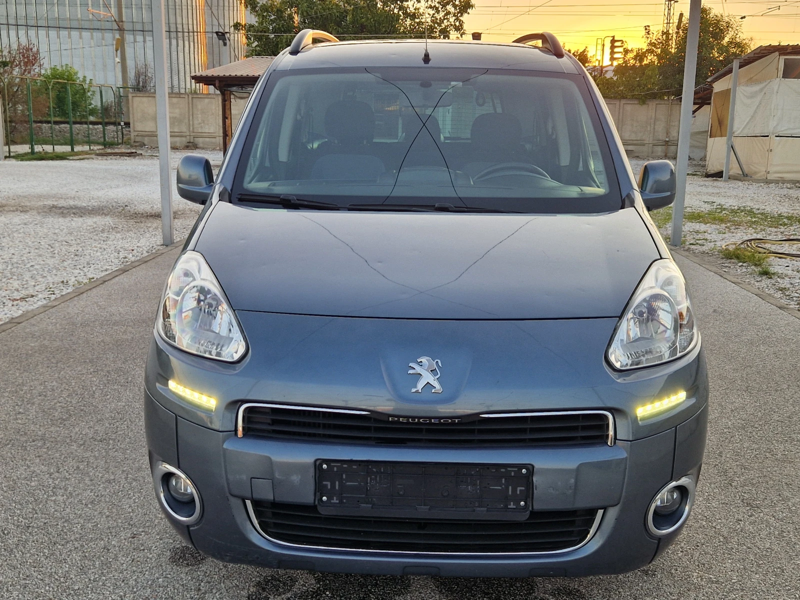 Peugeot Partner Tepee LED* Facelift* 1.6HDI - изображение 7