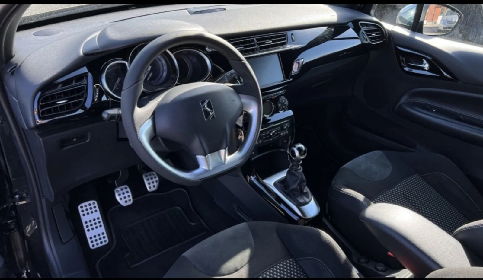 Citroen DS3 1.6i | Mobile.bg � ����������� 11