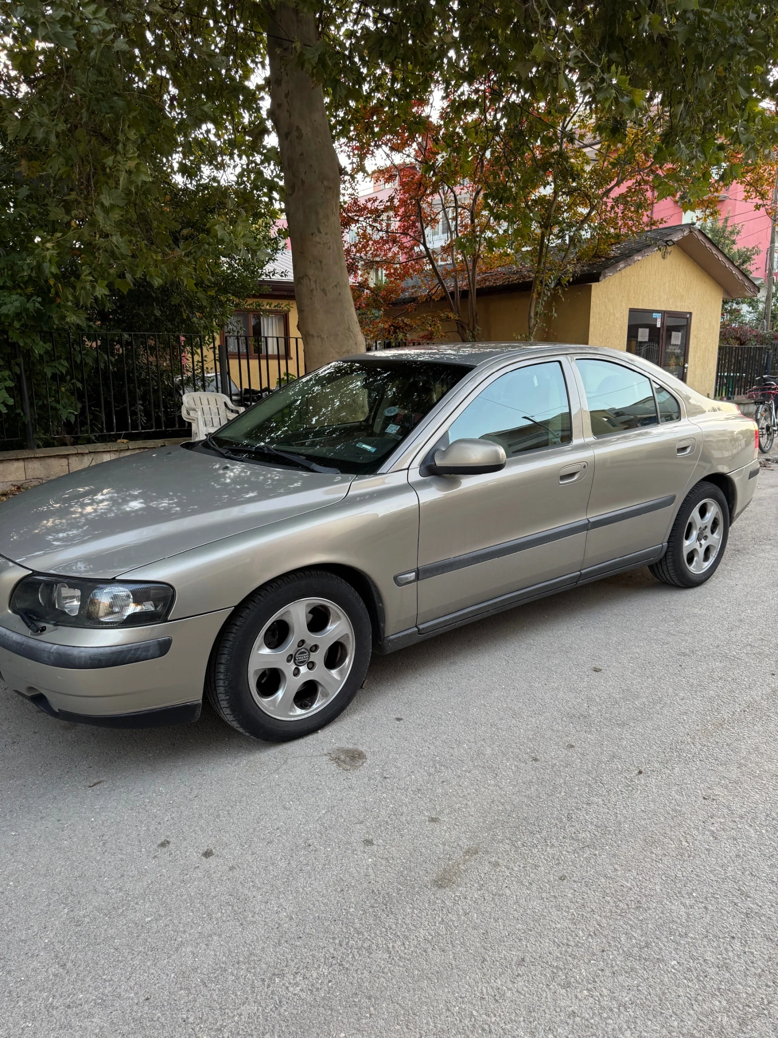 Volvo S60 Volvo S60 2.4 D5 - изображение 3