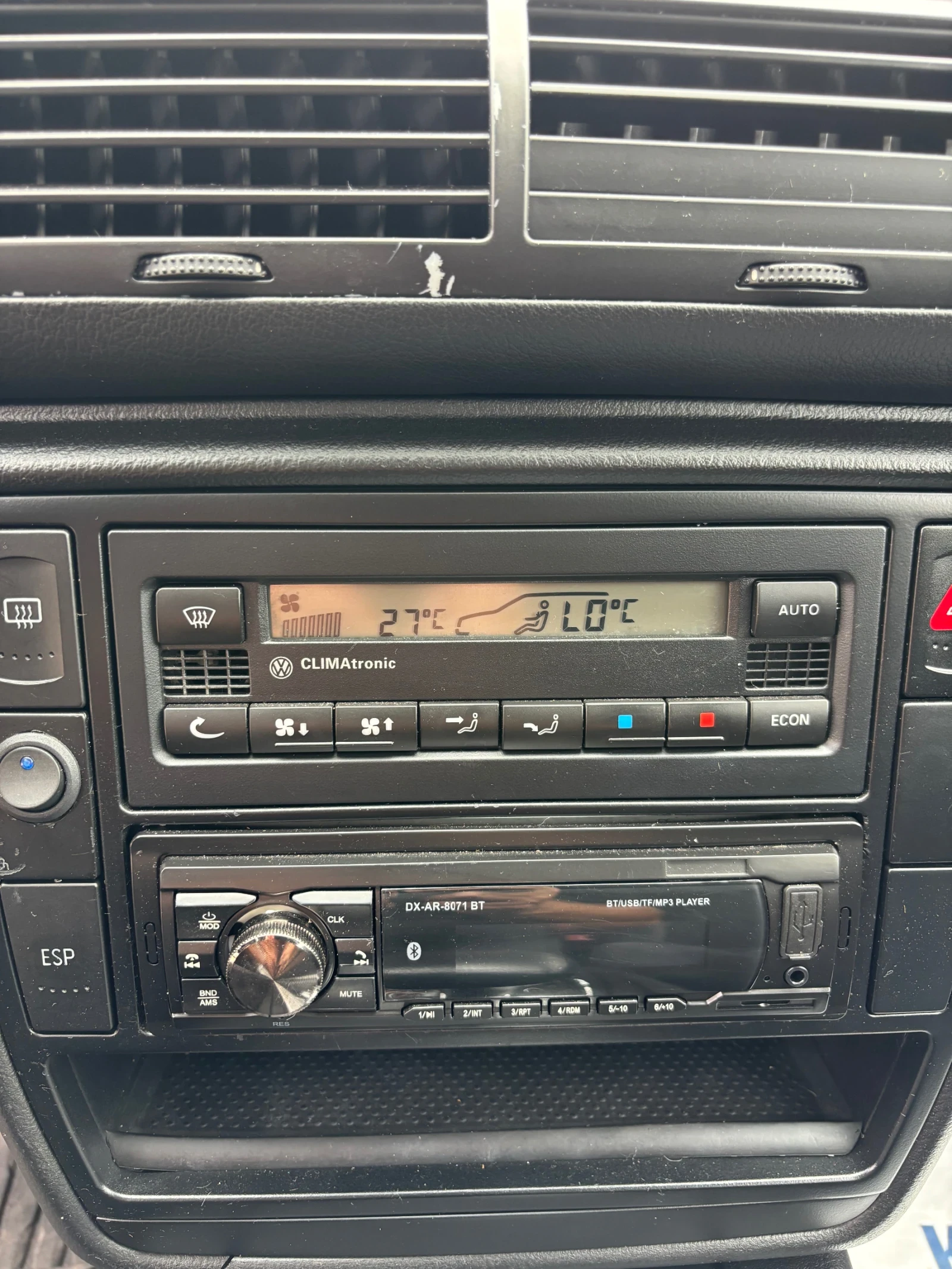 VW Passat 1.9 TDI 131к.с, снимка 13 - Автомобили и джипове - 52904544