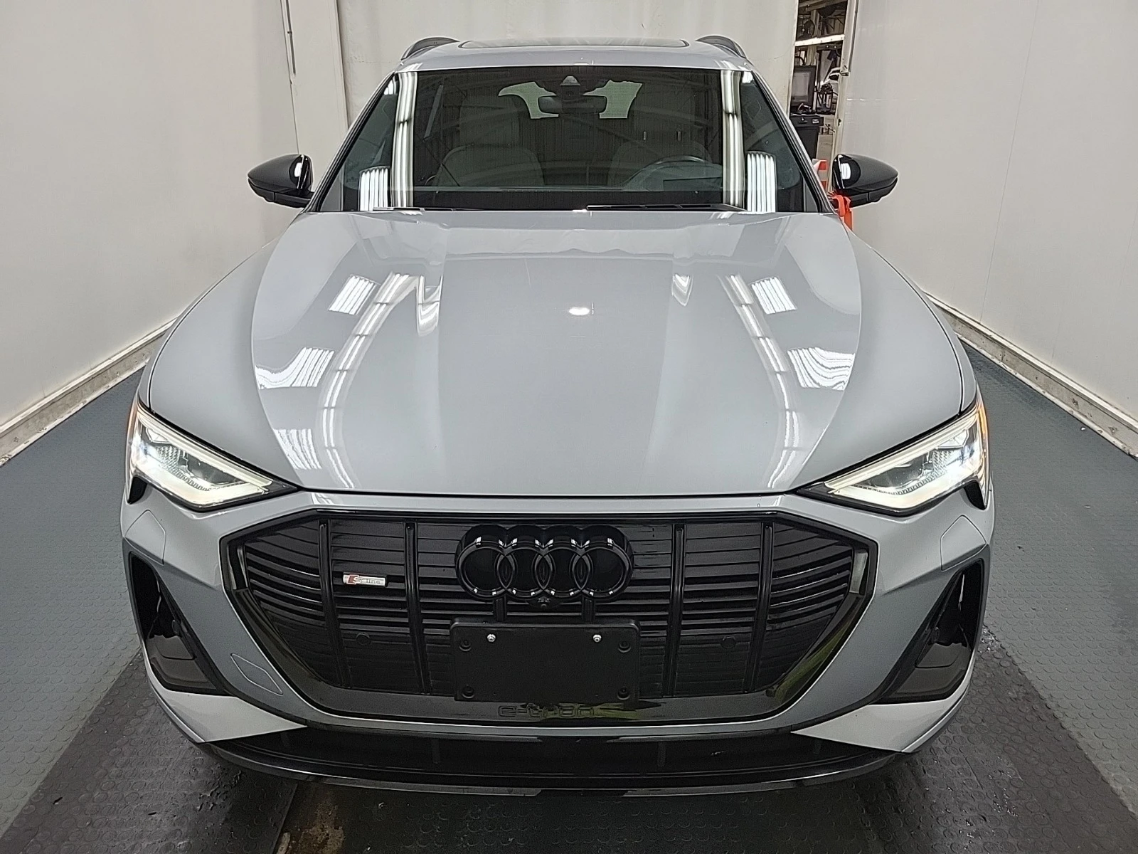 Audi E-Tron TECHNIK * * CARFAX * * БЕЗ ИНЦИДЕНТИ * *  - изображение 2