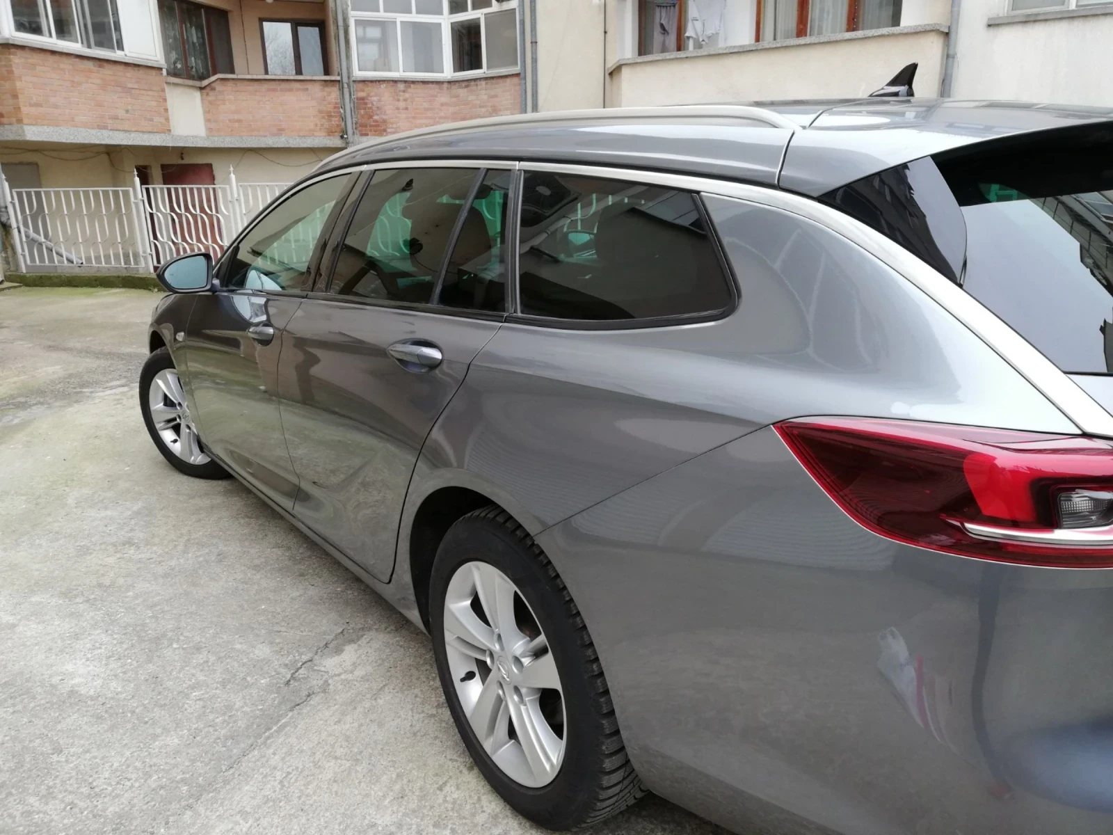 Opel Insignia, снимка 5 - Автомобили и джипове - 53728741