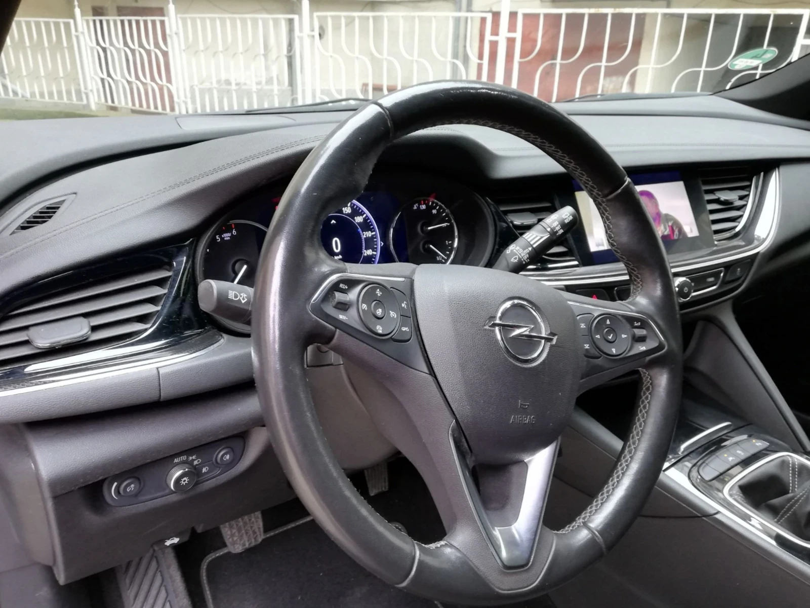Opel Insignia, снимка 9 - Автомобили и джипове - 53728741