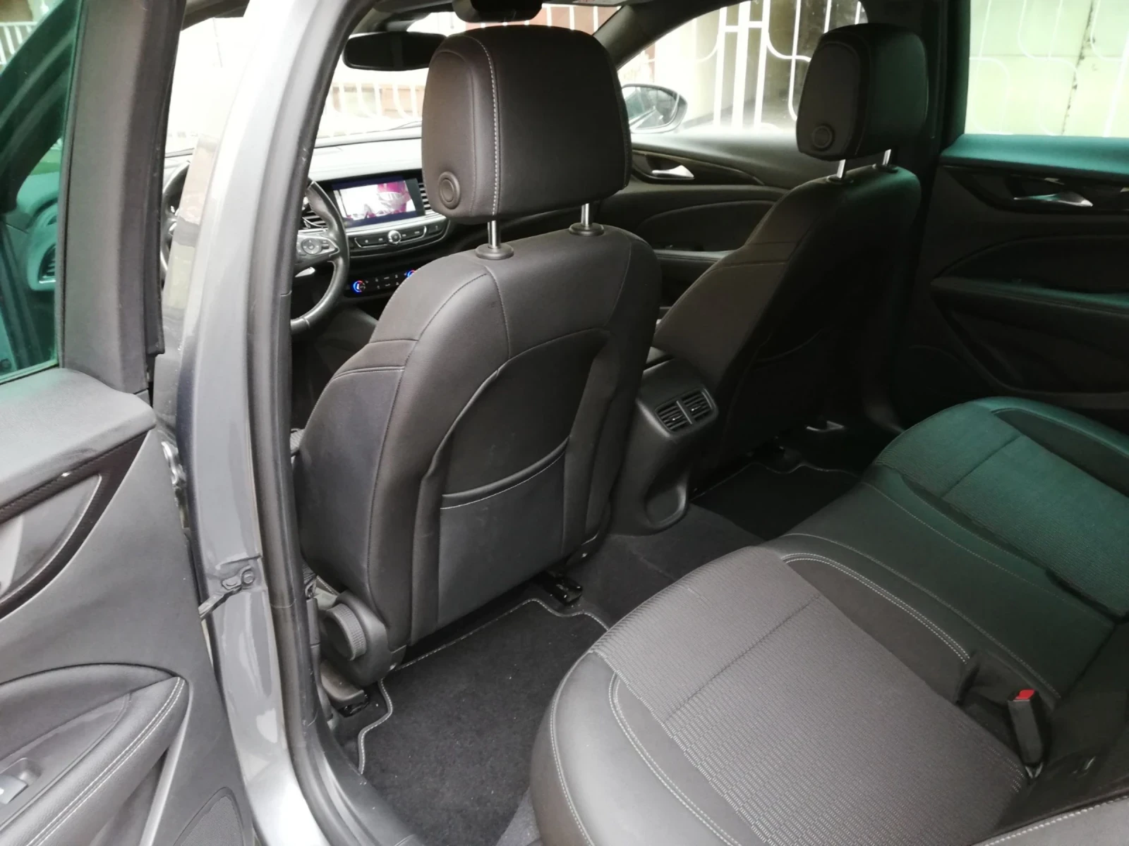 Opel Insignia, снимка 12 - Автомобили и джипове - 53728741