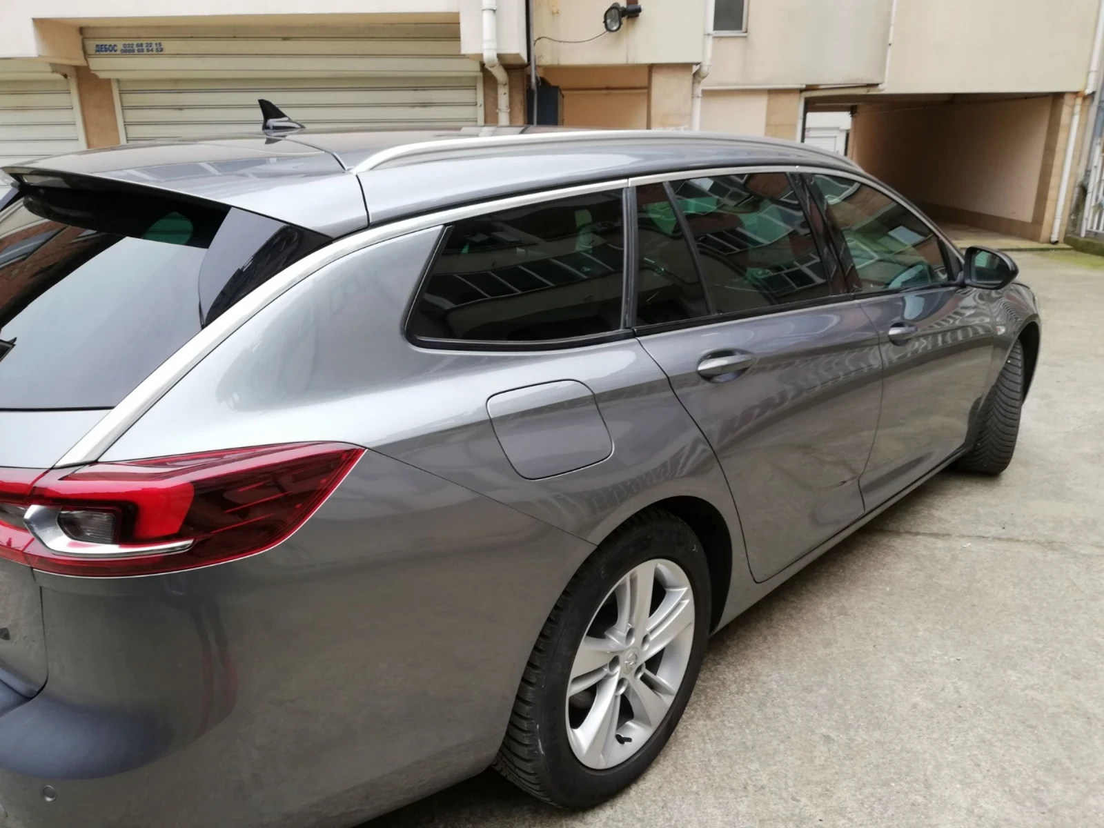 Opel Insignia, снимка 3 - Автомобили и джипове - 53728741