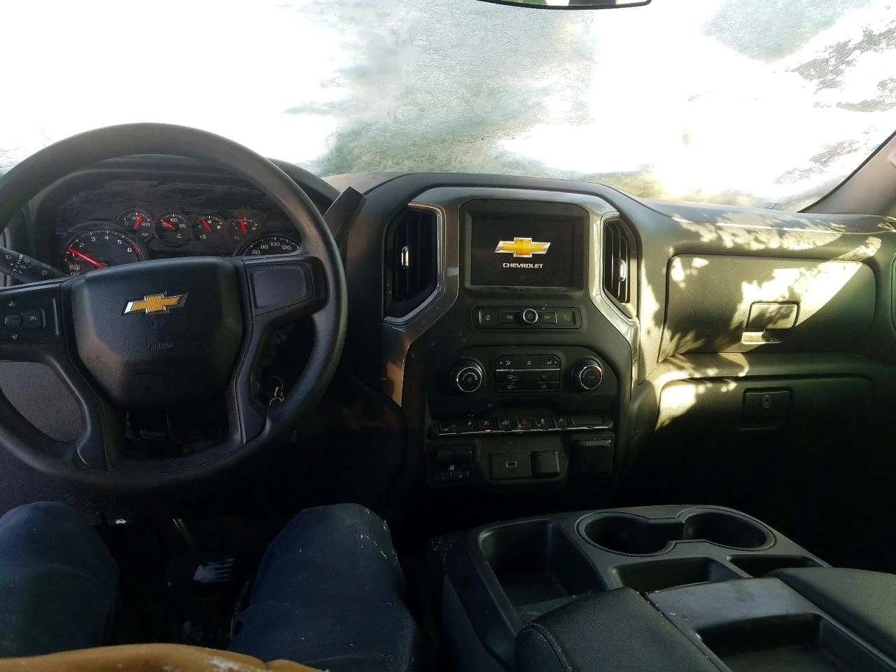 Chevrolet Silverado 2.7l K1500 Custom, снимка 8 - Автомобили и джипове - 53913423