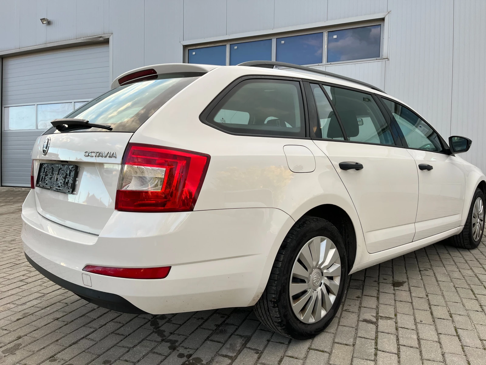 Skoda Octavia 1.4 TSI 140 к.с. Бензин ТUV-Германия, снимка 4 - Автомобили и джипове - 54212986