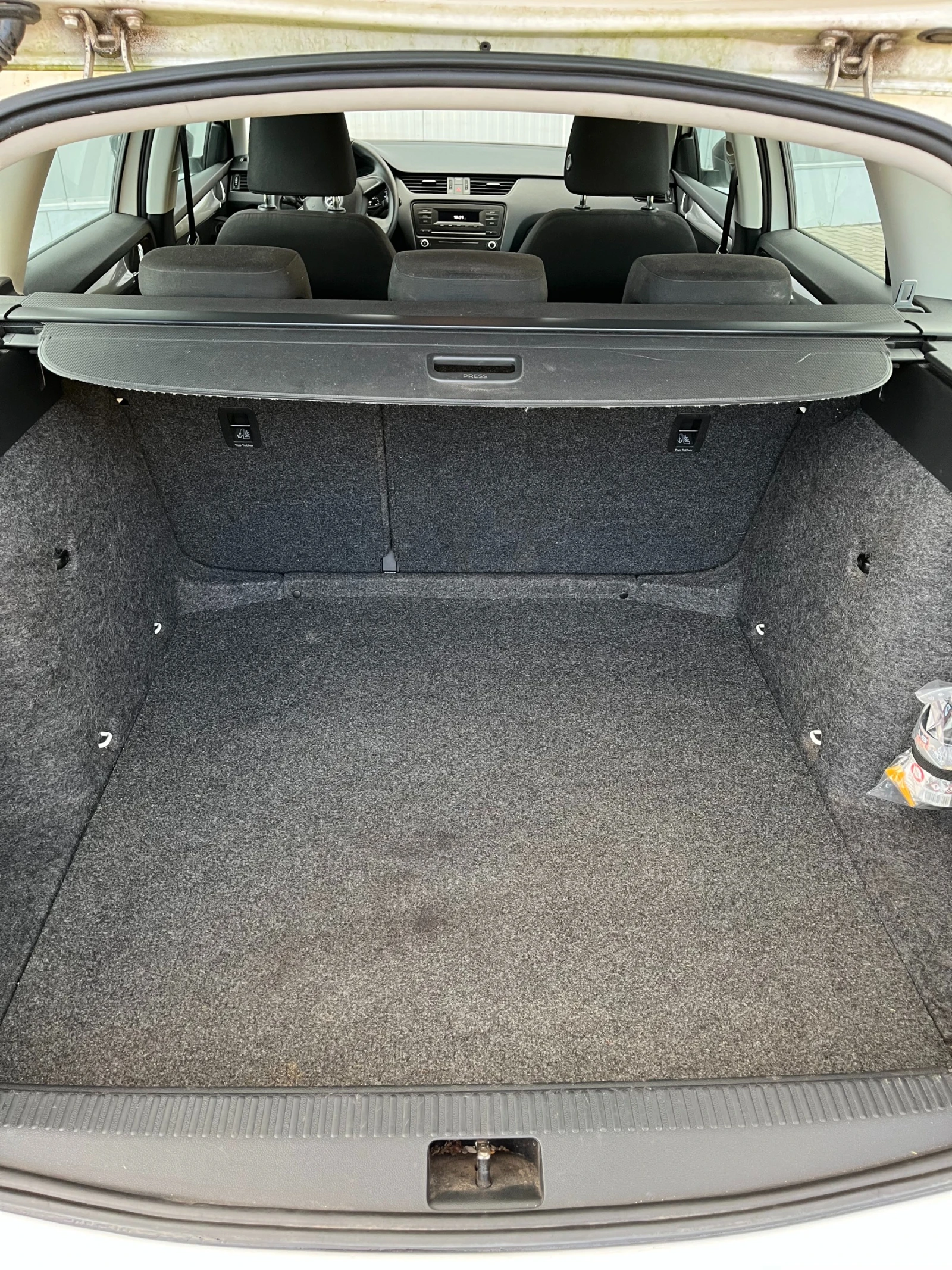 Skoda Octavia 1.4 TSI 140 к.с. Бензин ТUV-Германия, снимка 11 - Автомобили и джипове - 54212986