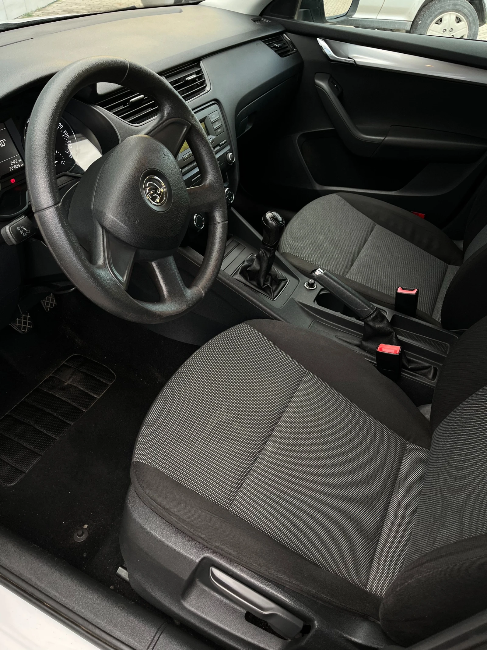 Skoda Octavia 1.4 TSI 140 к.с. Бензин ТUV-Германия, снимка 6 - Автомобили и джипове - 54212986