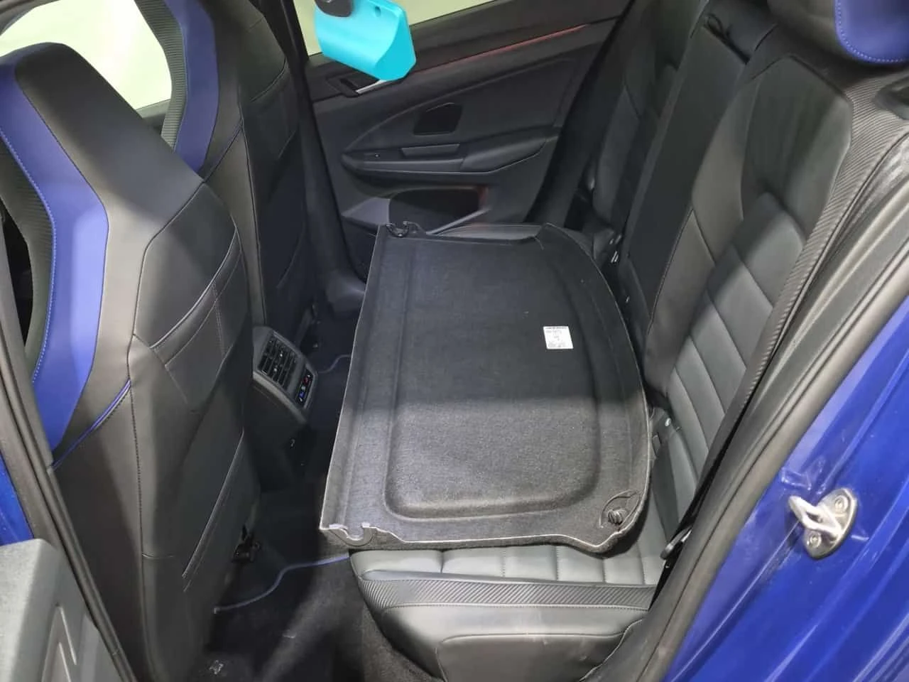 VW Golf R DSG / Harman Kardon / HUD / ОБДУХВАНЕ, снимка 12 - Автомобили и джипове - 54280034