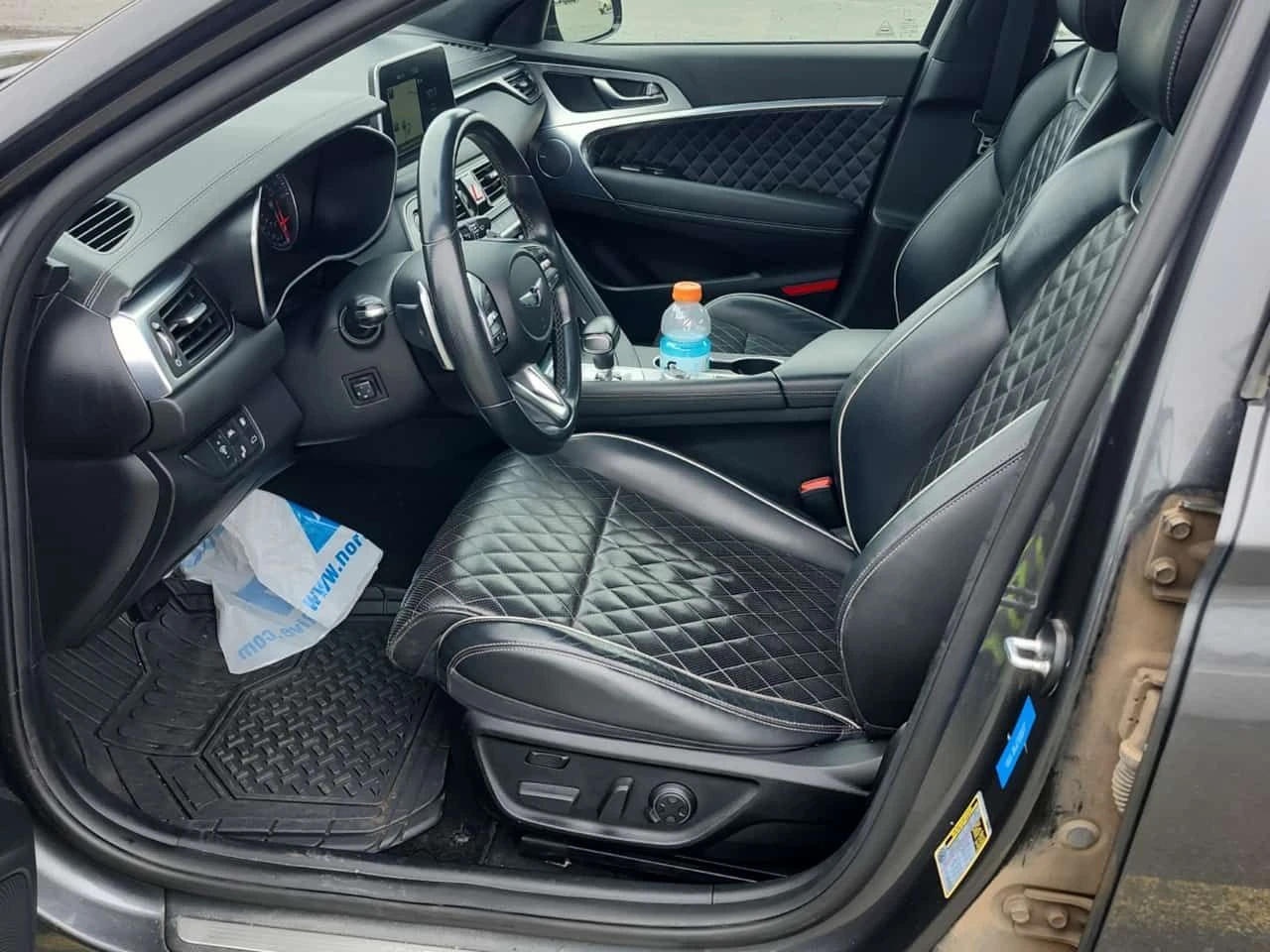 Genesis G70 3.3T SPORT| OБДУХВАНЕ| ПАМЕТ| ПАНОРАМА| , снимка 9 - Автомобили и джипове - 54592696