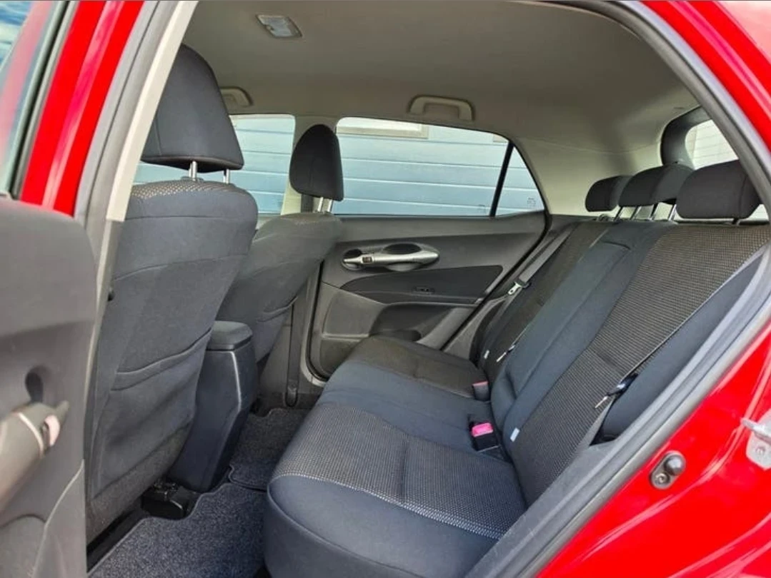 Toyota Auris 1.6 бензин , безключово, климатроник, снимка 7 - Автомобили и джипове - 54918728