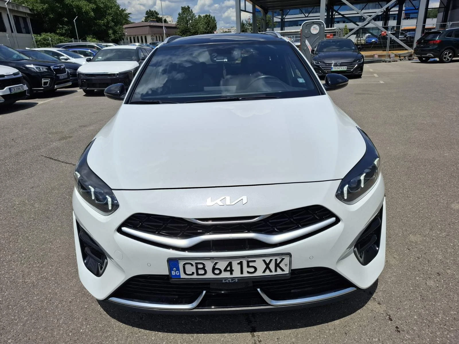 Kia Ceed 1.6 T-gdi GTLine Гаранция, снимка 2 - Автомобили и джипове - 55175810