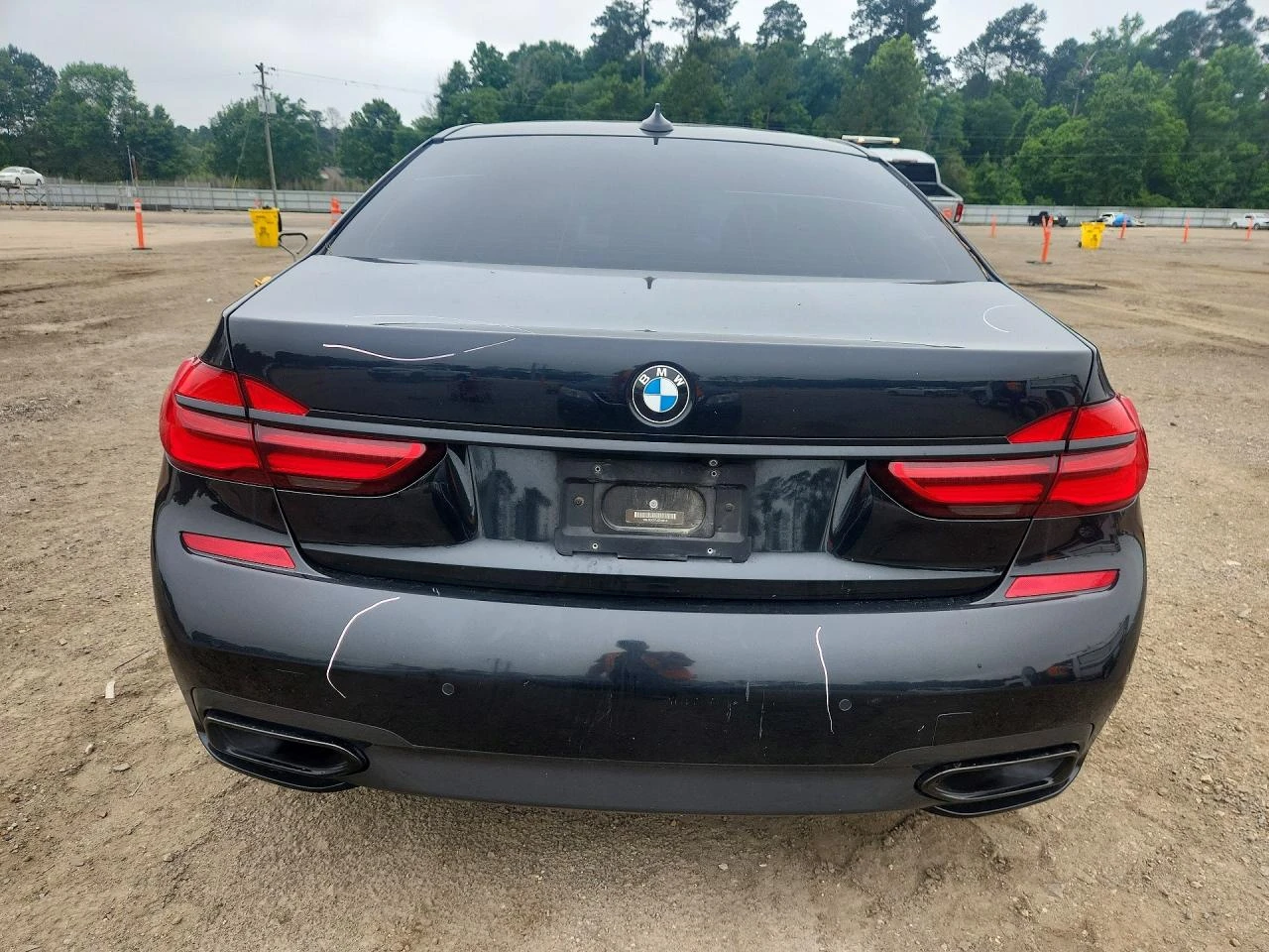 BMW 740 M PACK| HARMAN/KARDON| PANO| 360, снимка 5 - Автомобили и джипове - 55254302