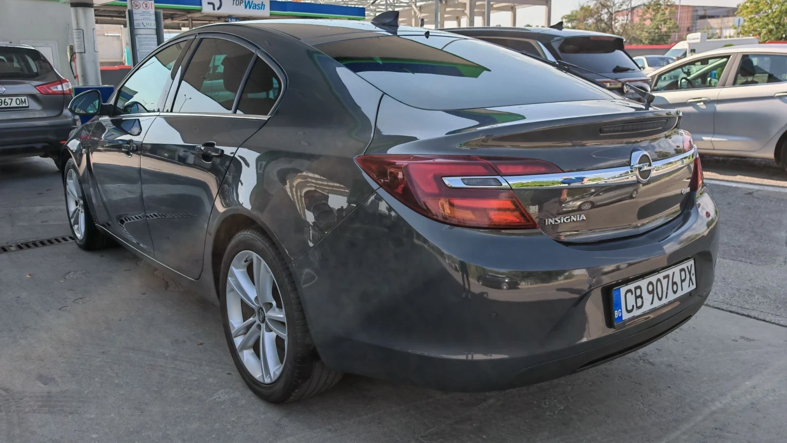 Opel Insignia 2.0CDTI-160k.НАПЪЛНО ОБСЛУЖЕНА ТОП, снимка 4 - Автомобили и джипове - 55841552