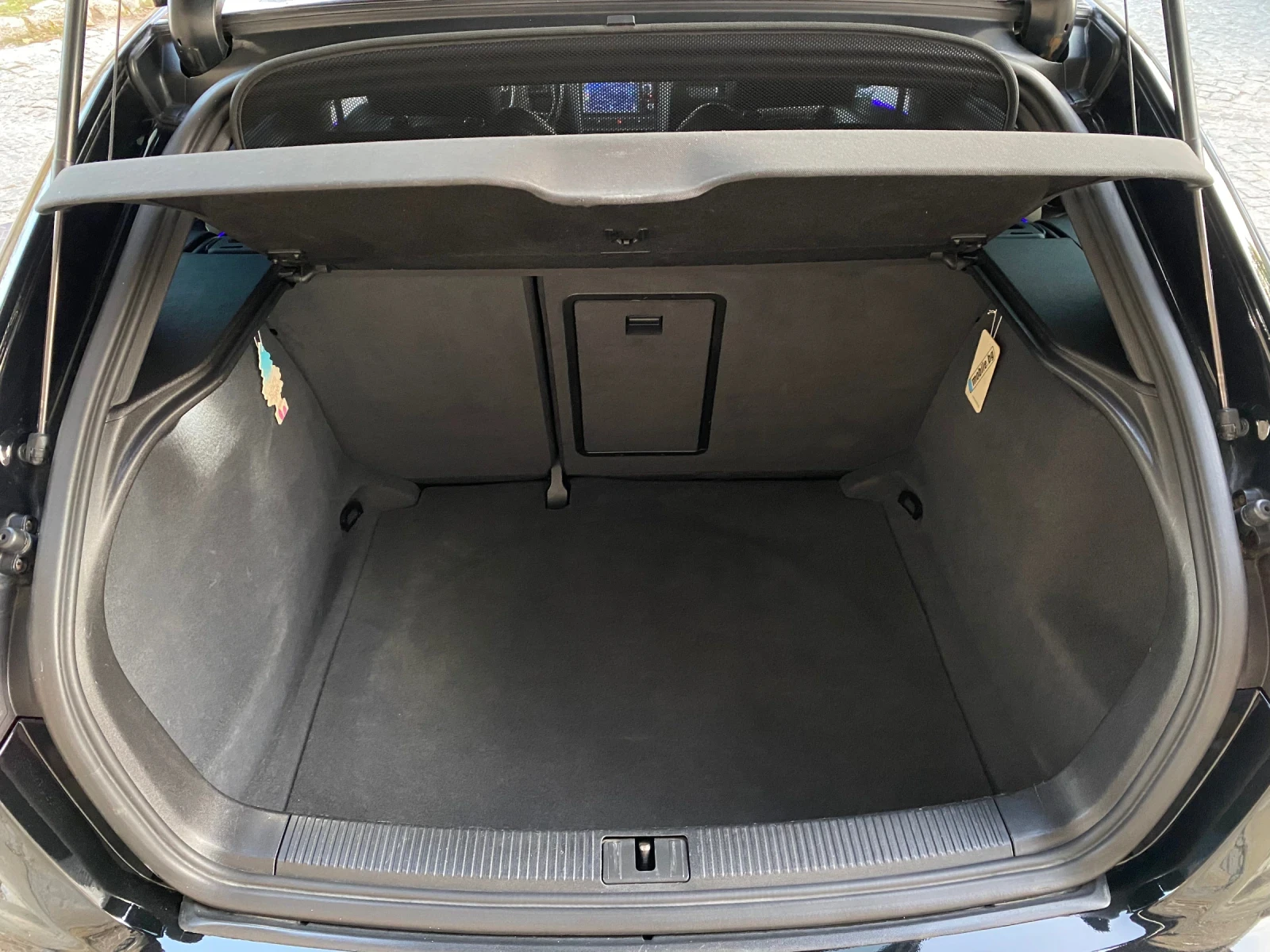 Audi A3 2.0TDI 140кс MILLTEK BOSSE NAVI, снимка 13 - Автомобили и джипове - 55965283