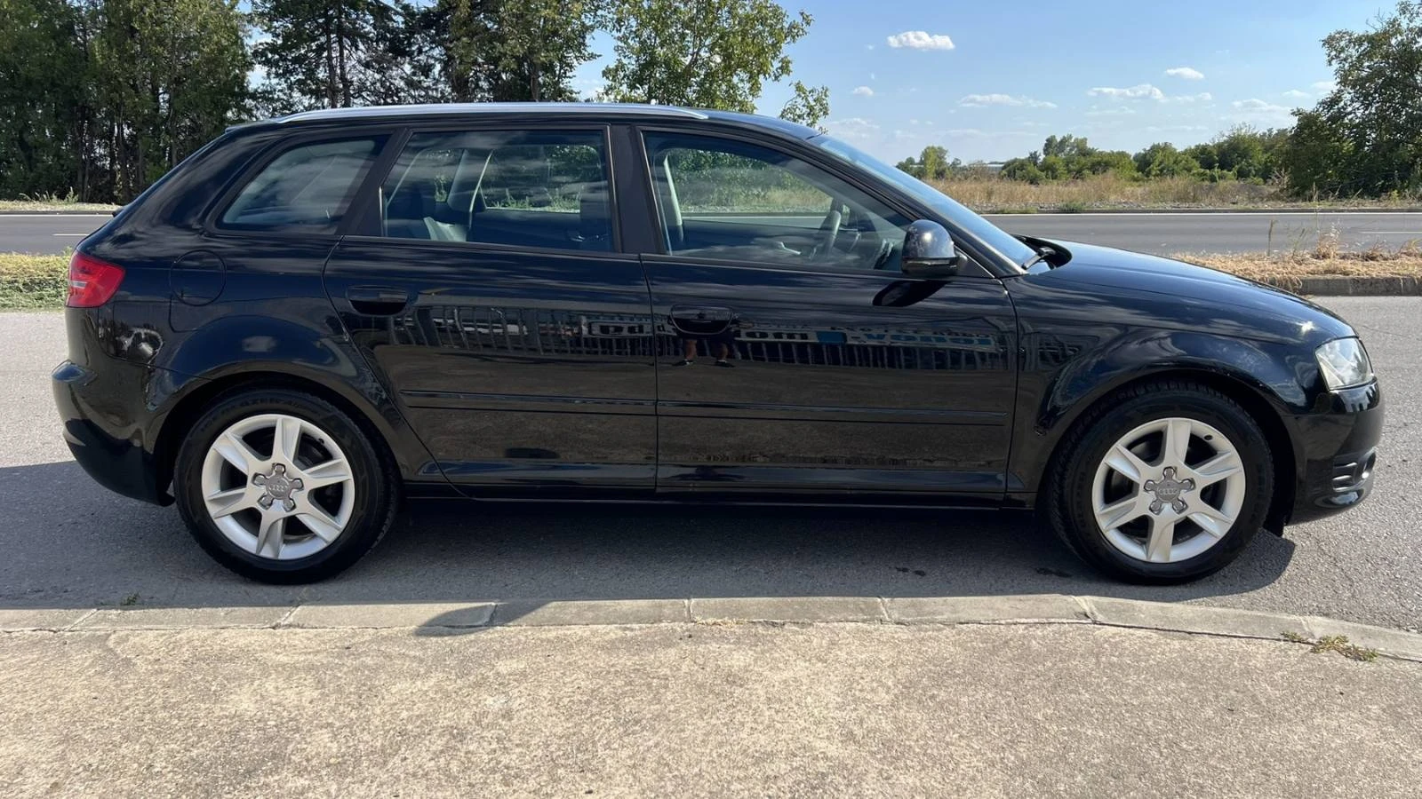 Audi A3 1.6, снимка 2 - Автомобили и джипове - 56164070