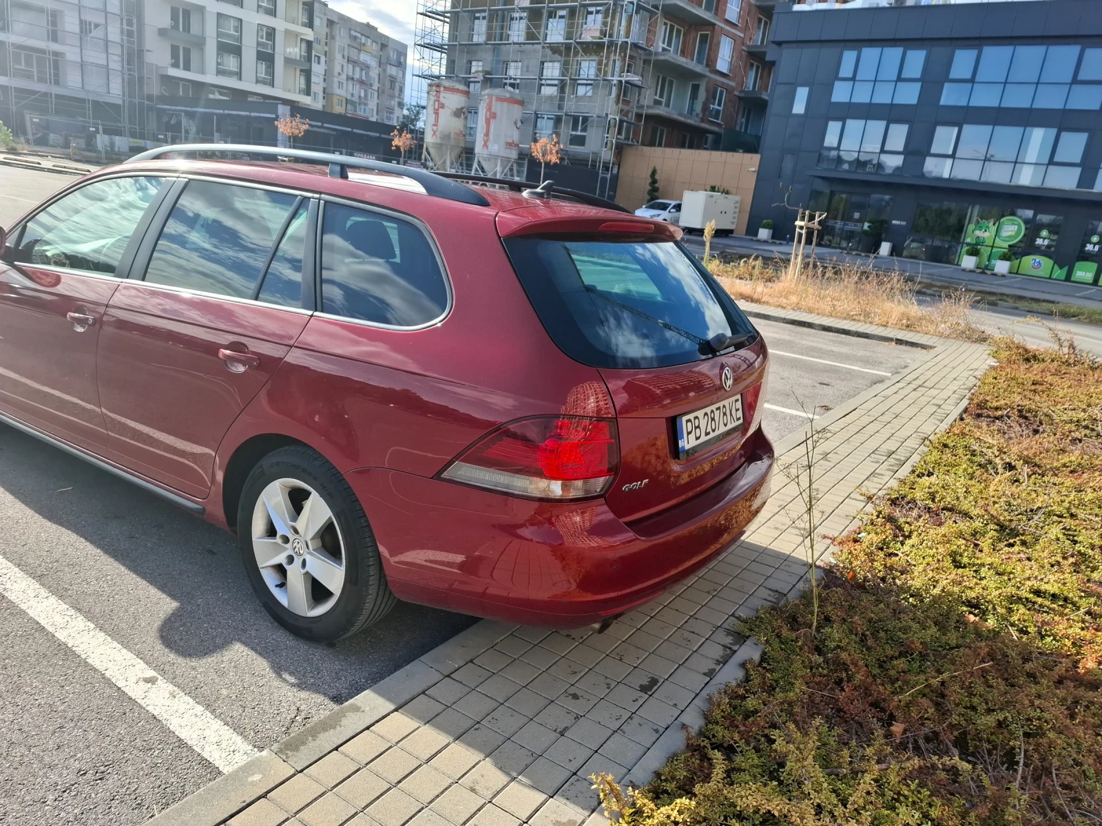 VW Golf VW Golf 6 Комби 1.6 105 TDI , снимка 4 - Автомобили и джипове - 56220795