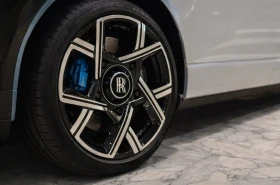 Rolls-Royce Cullinan Black Badge = NEW = Гаранция, снимка 5
