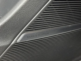 Audi SQ8, снимка 15