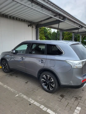 Mitsubishi Outlander Plug in Hybrid 2, 0 4WD, снимка 10