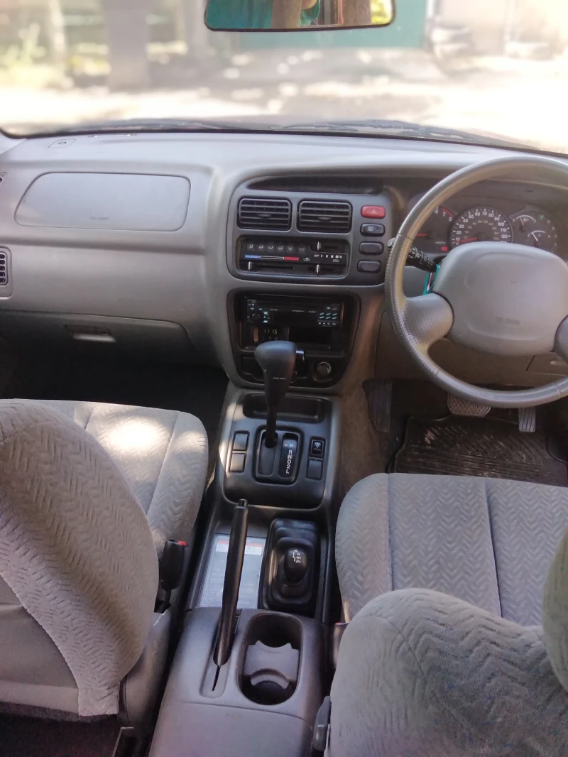 Suzuki Grand vitara 2000 cc 128к.с., снимка 6 - Автомобили и джипове - 47307860