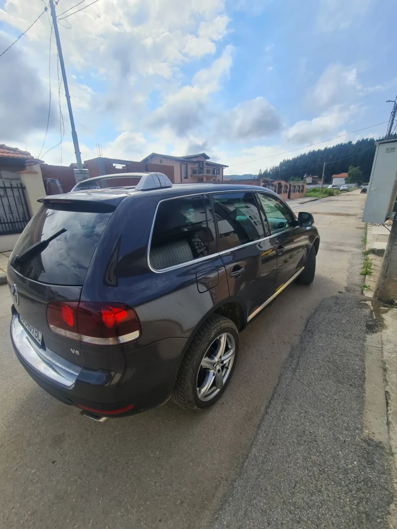 VW Touareg, снимка 2 - Автомобили и джипове - 47959402