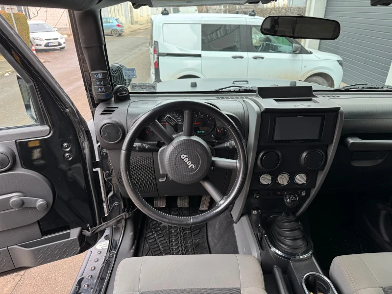 Jeep Wrangler, снимка 15 - Автомобили и джипове - 49281560