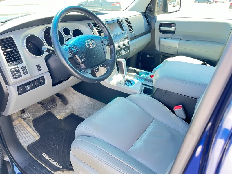 Toyota Sequoia LIMITED, снимка 7 - Автомобили и джипове - 52593659